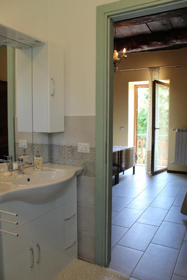 Il Casolare Del Medio Olona Bed & Breakfast Fagnano Olona Dış mekan fotoğraf