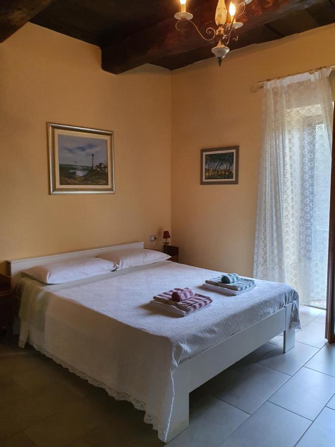 Il Casolare Del Medio Olona Bed & Breakfast Fagnano Olona Dış mekan fotoğraf